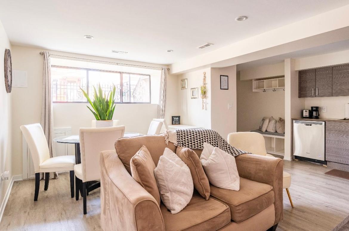 Cozy 2 Brm Apartment Mins Away From United Center Чикаго Экстерьер фото